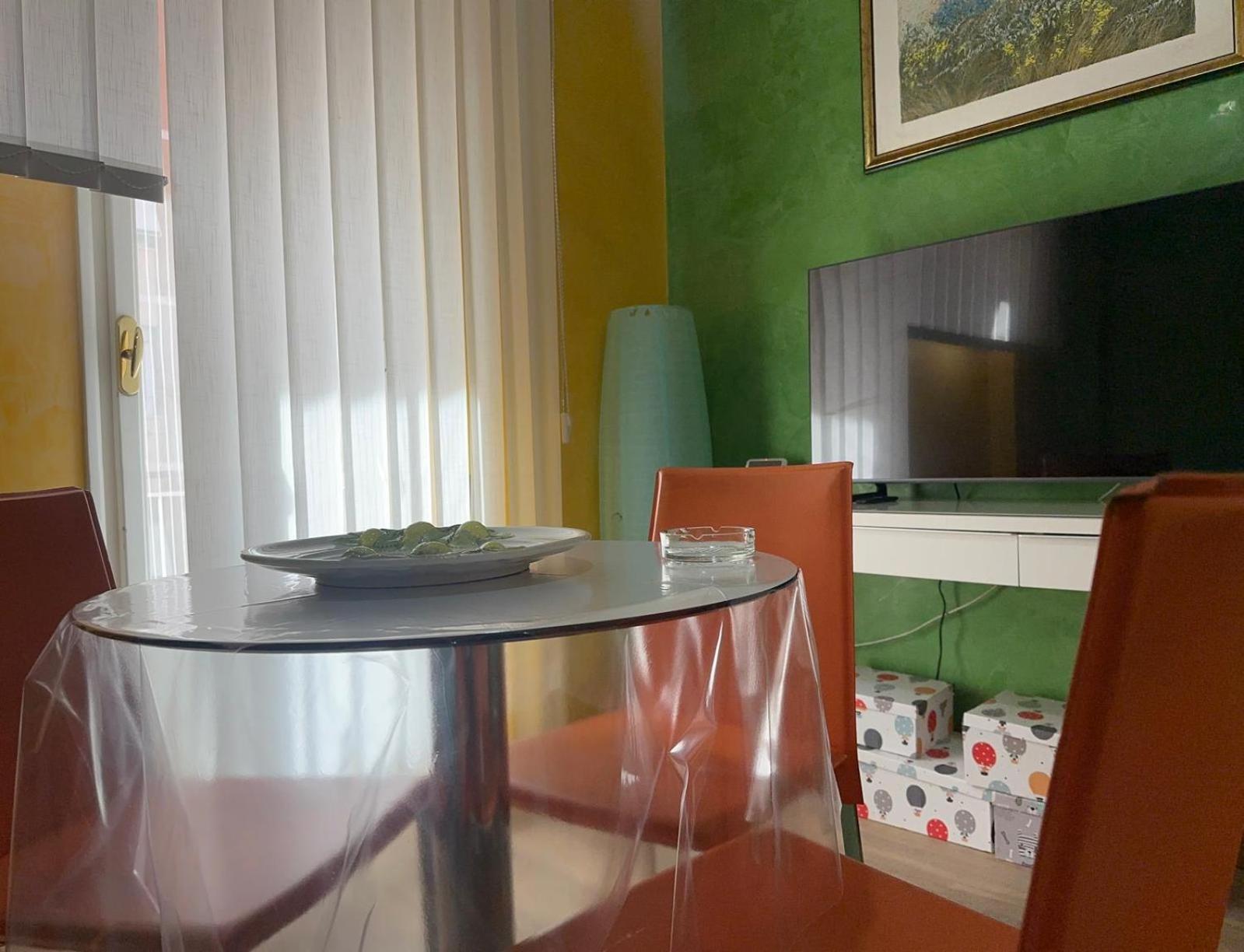 Urban House Apartment